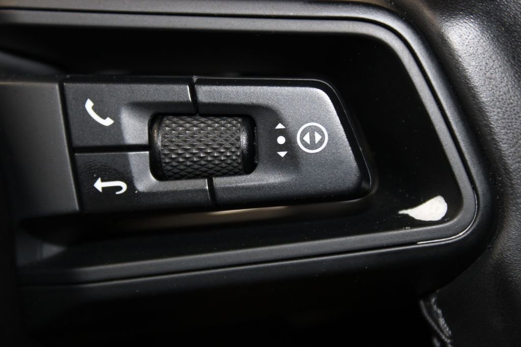 Used 2024 Porsche Cayenne AWD/4WD image 41