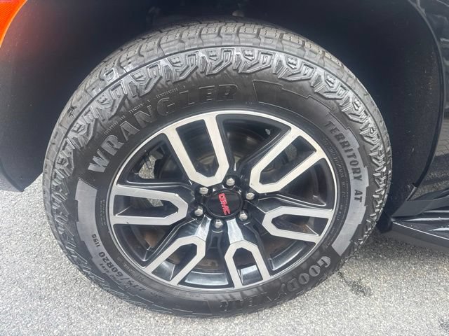 Used 2022 GMC Yukon AT4 AWD/4WD image 4