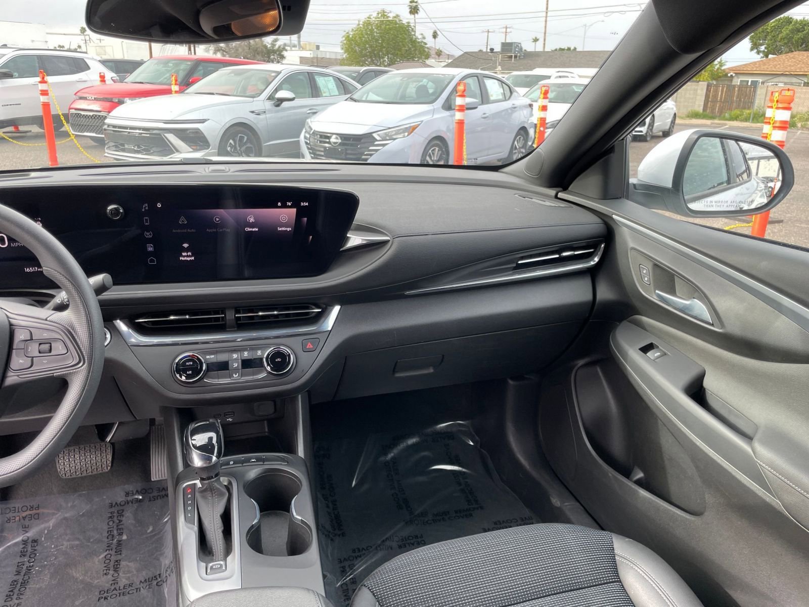 Used 2025 Buick Envista Preferred image 35