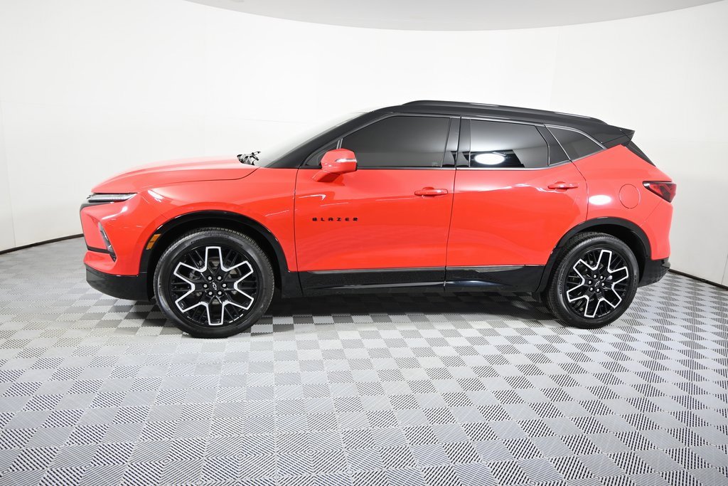 Used 2023 Chevrolet Blazer RS w/ Driver Confidence II Package image 2