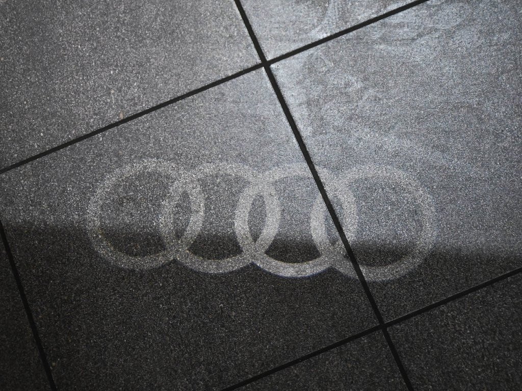 Used 2025 Audi Q5 Premium Plus w/ Premium Plus AWD/4WD image 27