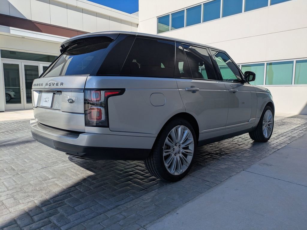 Used 2021 Land Rover Range Rover image 4