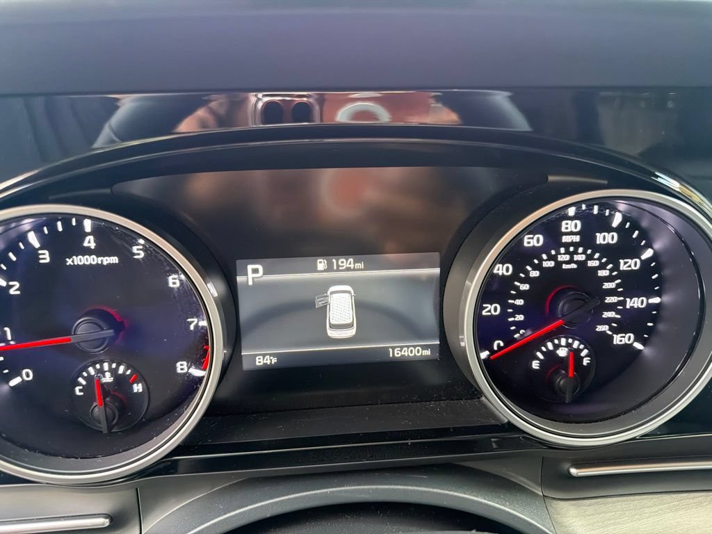 Certified 2024 Kia Carnival EX FWD image 19
