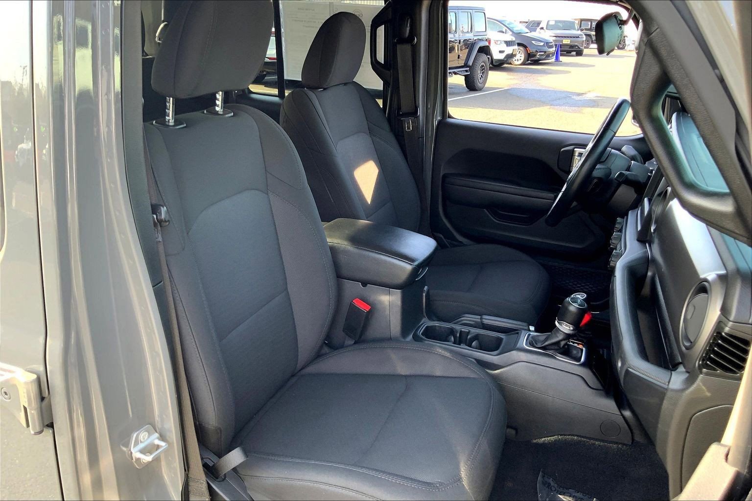 Certified 2023 Jeep Gladiator Willys image 7