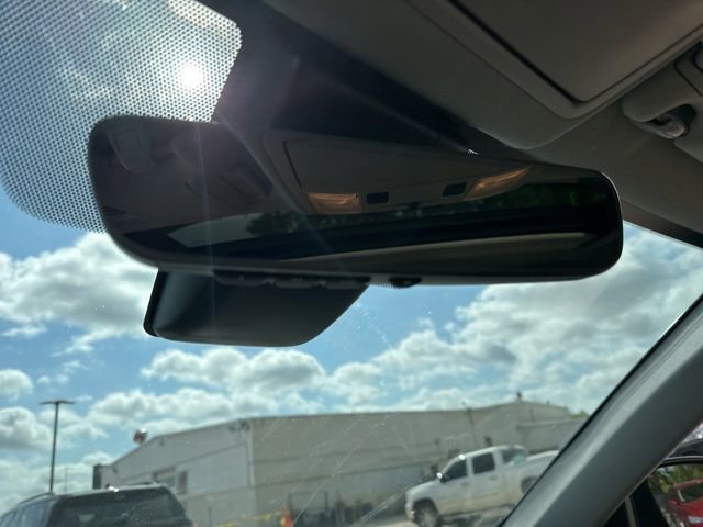 Used 2017 Toyota RAV4 Limited image 10