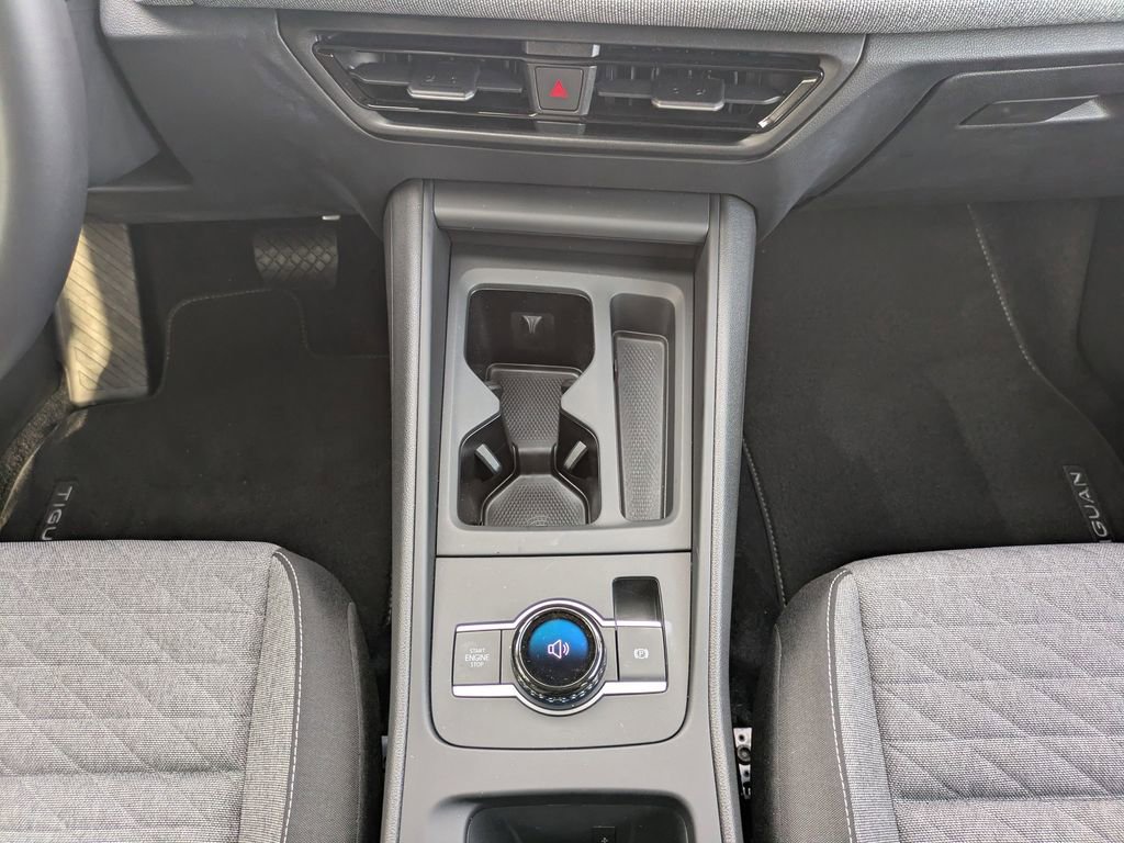 Certified 2025 Volkswagen Tiguan S image 19