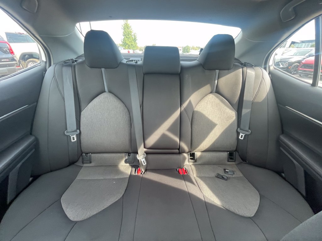 Used 2021 Toyota Camry LE AWD/4WD image 22