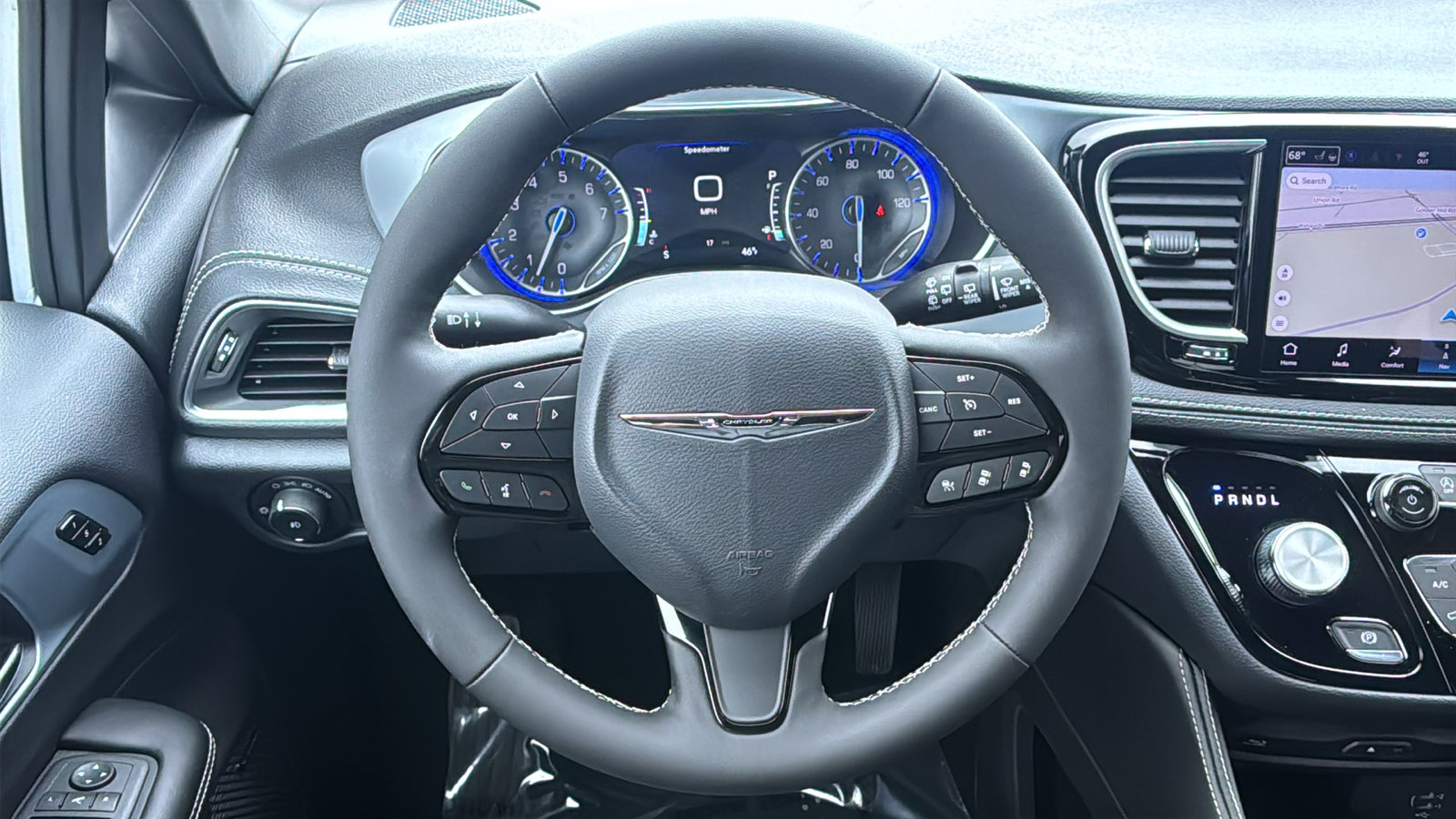 New 2026 Chrysler Pacifica Limited w/ Uconnect Theater Family Group image 22