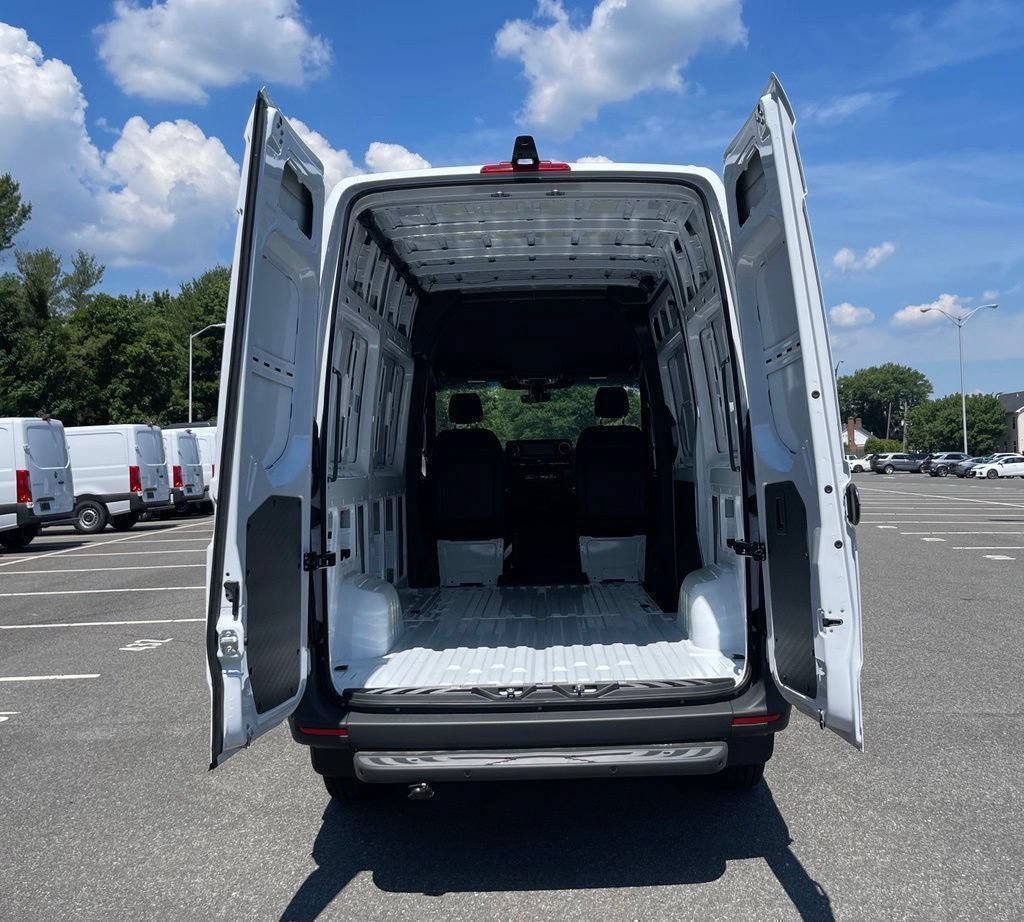 New 2026 Mercedes-Benz Sprinter 2500 image 6
