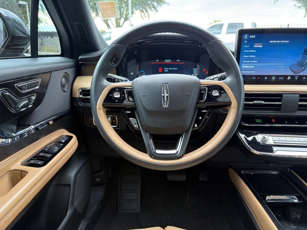 Used 2023 Lincoln Corsair Reserve w/ Equipment Group 202A AWD/4WD image 8