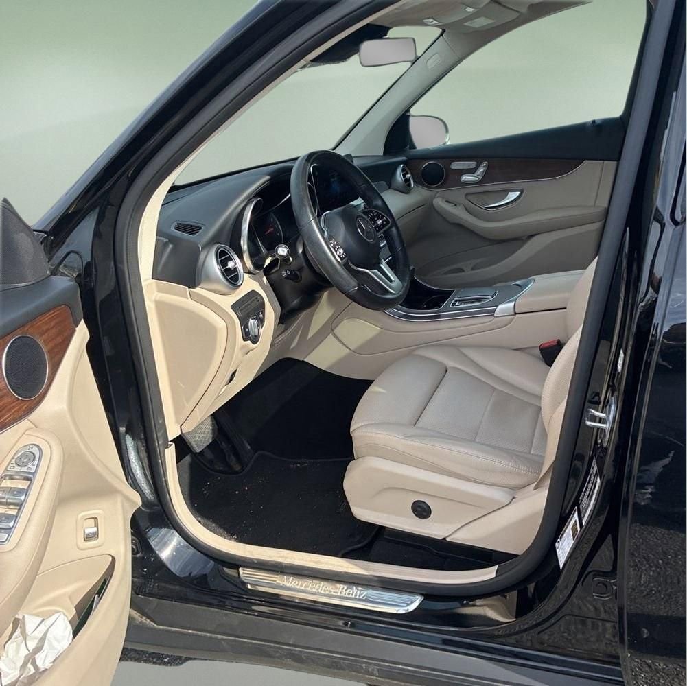 Used 2022 Mercedes-Benz GLC 300 4MATIC image 12