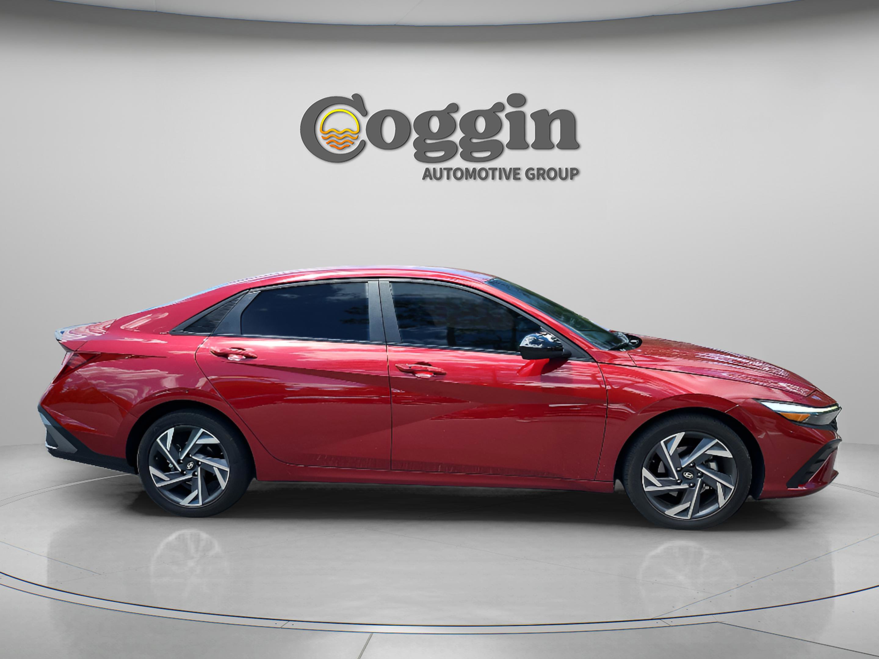 Used 2025 Hyundai Elantra Sport FWD image 6