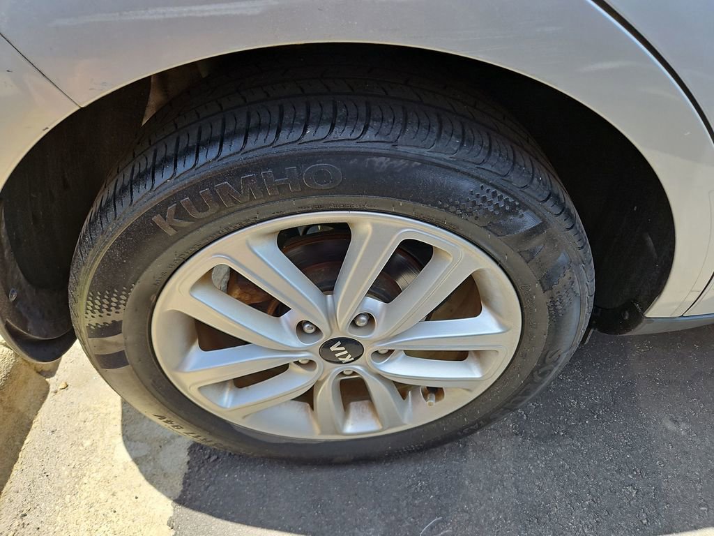 Used 2017 Kia Soul + w/ Audio Package image 8