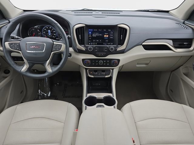 Used 2024 GMC Terrain Denali w/ Denali Premium Package AWD/4WD image 10