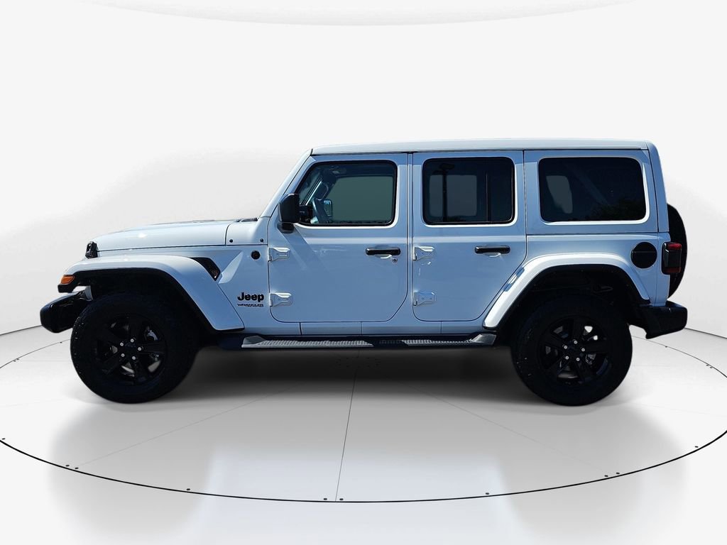 Used 2022 Jeep Wrangler Unlimited Sahara AWD/4WD image 10