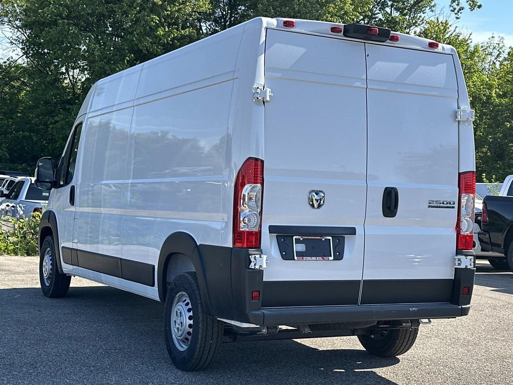 New 2026 RAM ProMaster 2500 w/ Convenience Group FWD image 4