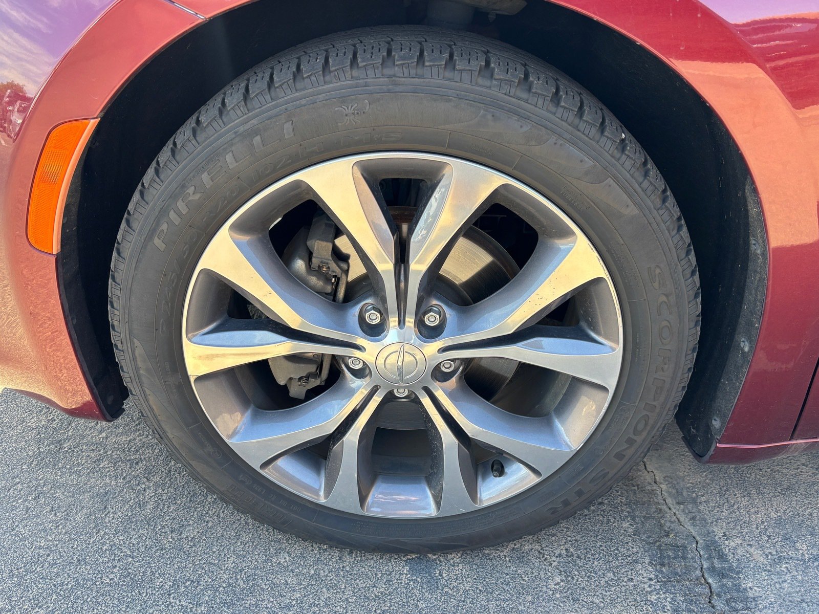 Used 2018 Chrysler Pacifica Limited FWD image 6