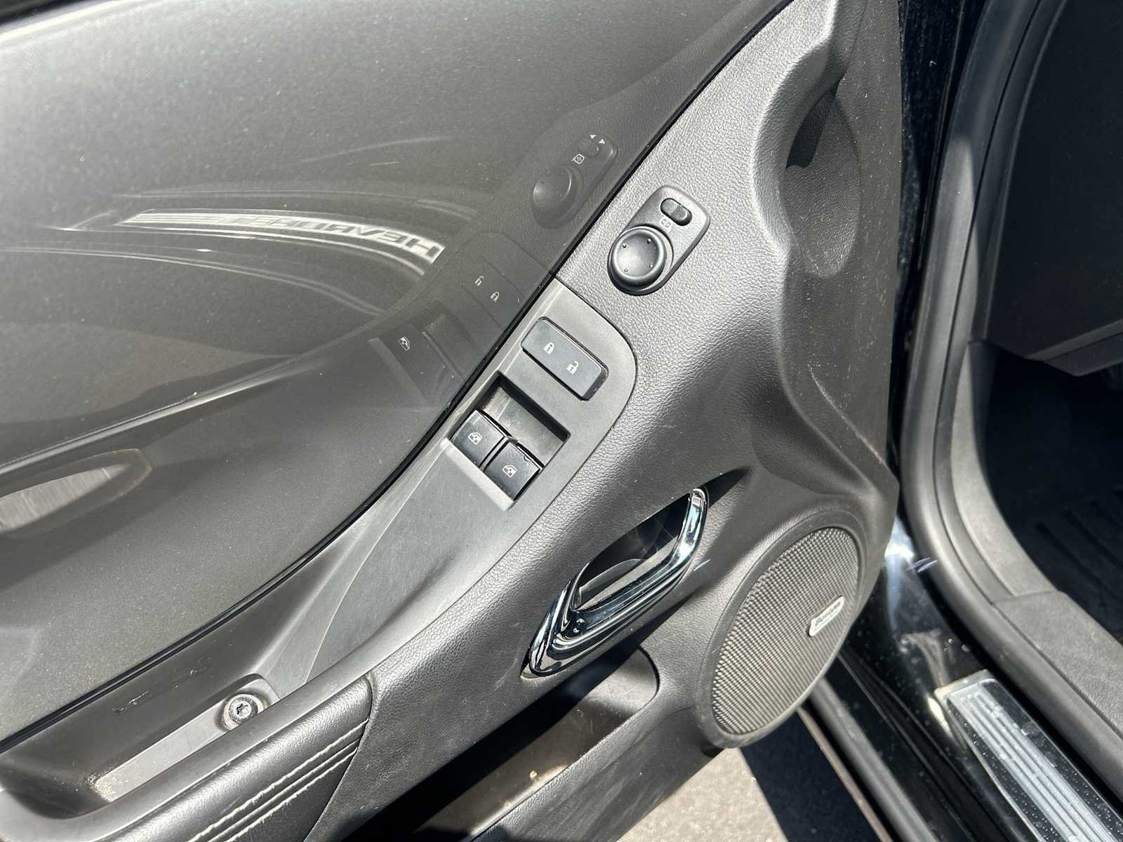Used 2015 Chevrolet Camaro SS RWD image 15