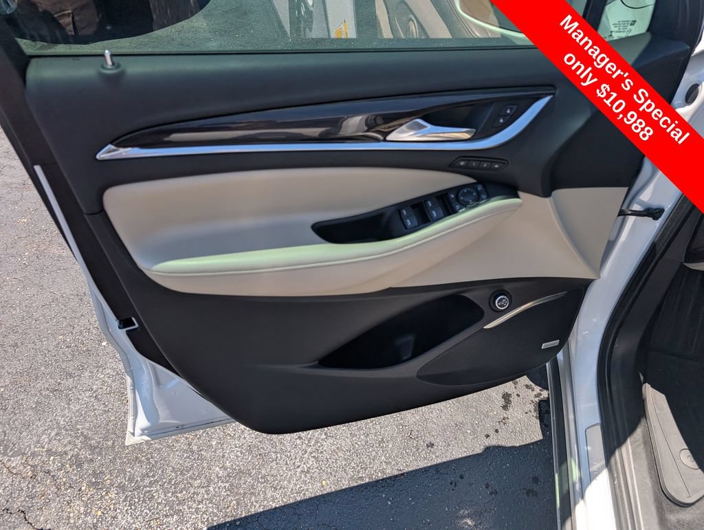 Used 2018 Buick Enclave Premium w/ Experience Buick Package FWD image 15
