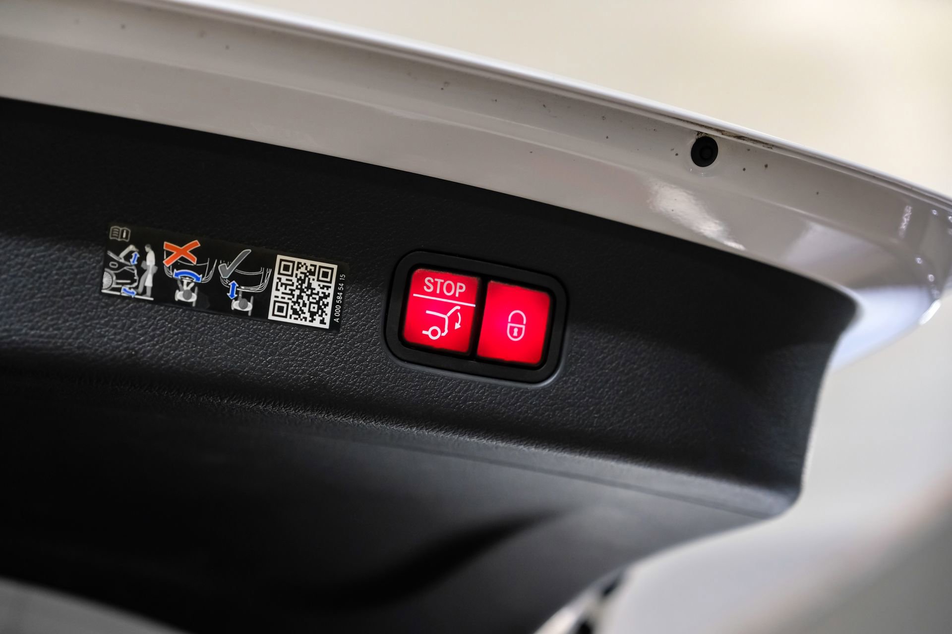 Used 2024 Mercedes-Benz GLC 300 4MATIC image 54