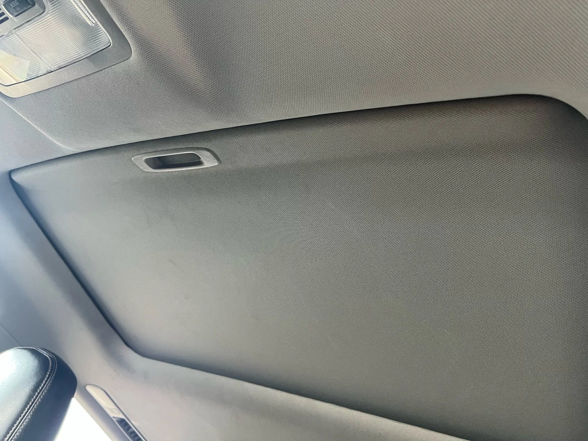 Used 2019 Toyota Highlander SE image 31