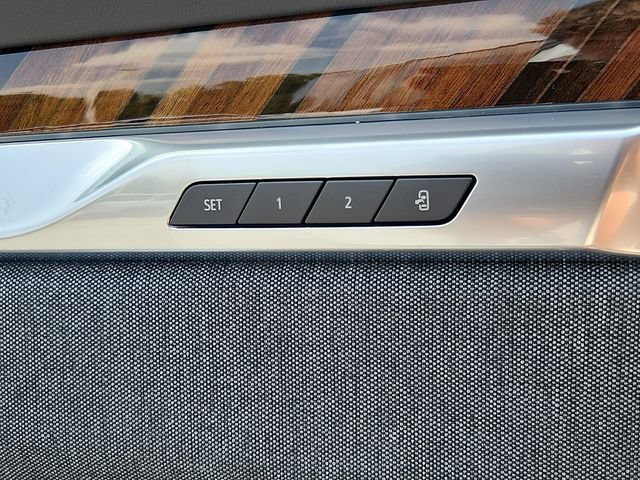 New 2026 Cadillac Escalade ESV Platinum Luxury w/ LPO, Radiant Package AWD/4WD image 17