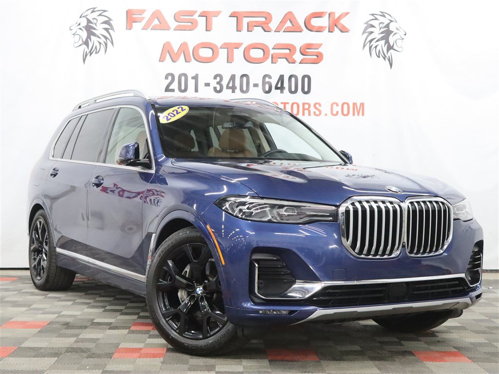 Used 2022 BMW X7 xDrive40i w/ Premium Package AWD/4WD image 3