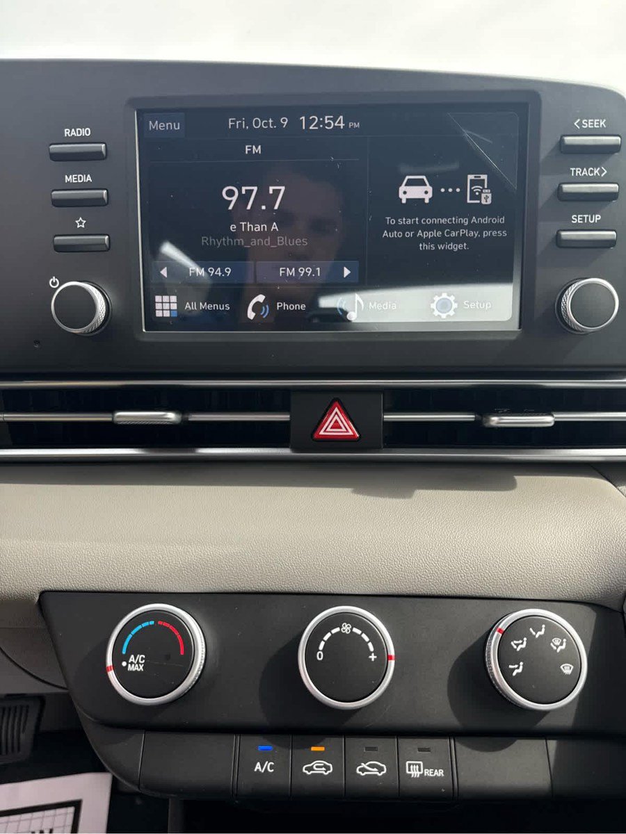 New 2026 Hyundai Elantra SE FWD image 33