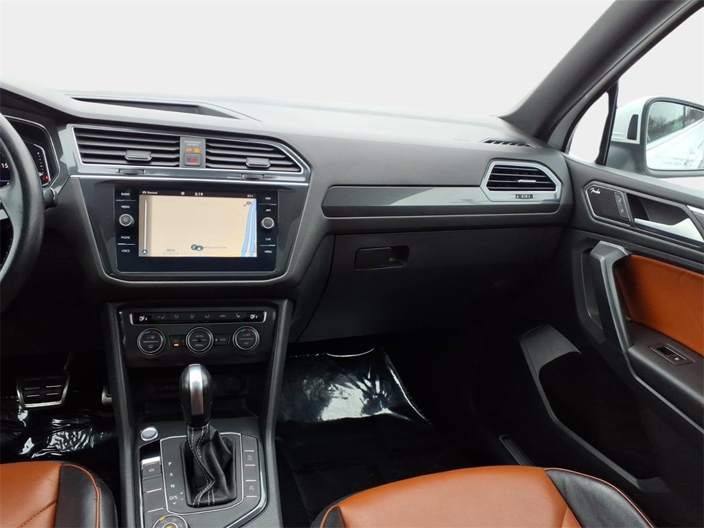 Used 2021 Volkswagen Tiguan SEL Premium R-Line image 14