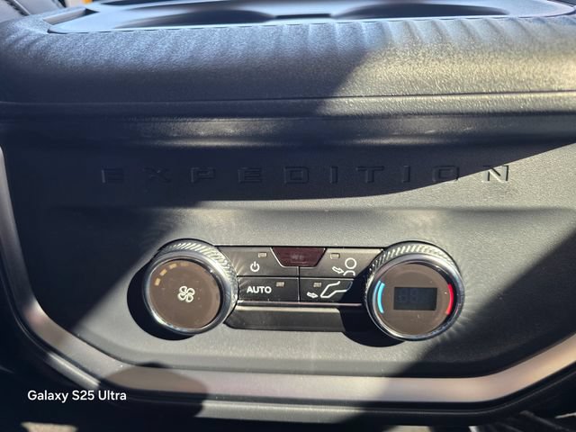 New 2026 Ford Expedition Active RWD image 18