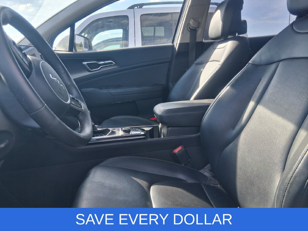 Used 2024 Kia Sportage EX FWD image 12