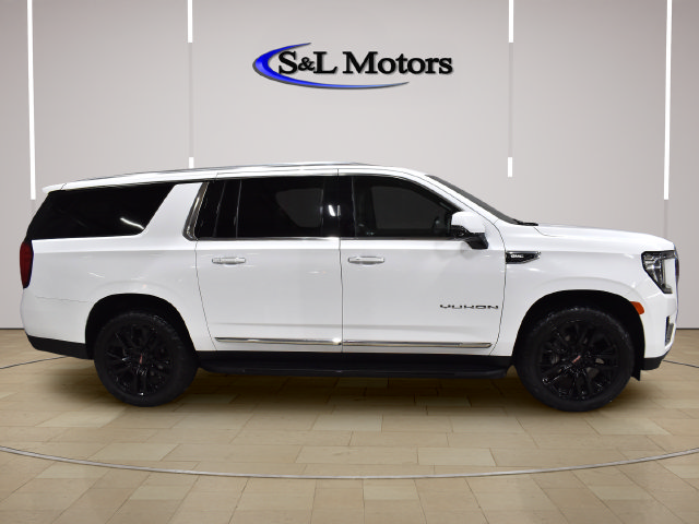 Used 2021 GMC Yukon XL SLT w/ SLT Premium Package AWD/4WD image 9