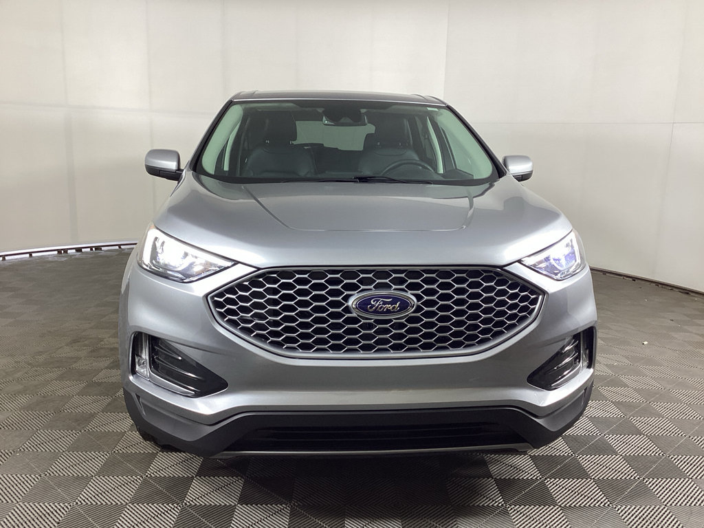 Used 2023 Ford Edge SEL w/ Convenience Package AWD/4WD image 6