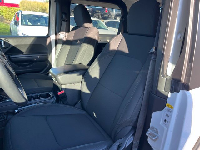 Used 2018 Jeep Wrangler Sport AWD/4WD image 39