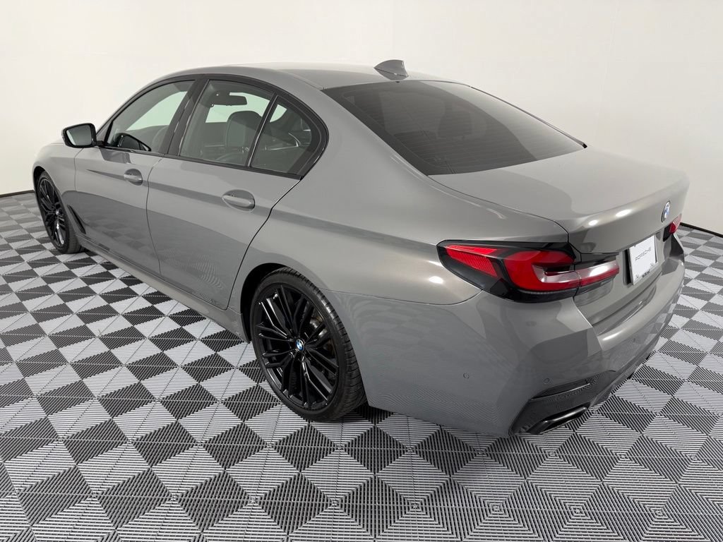 Used 2022 BMW M550i xDrive AWD/4WD image 3