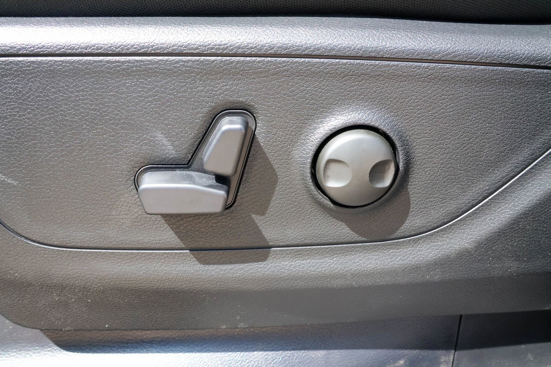 New 2026 RAM 1500 4x4 Crew Cab image 5