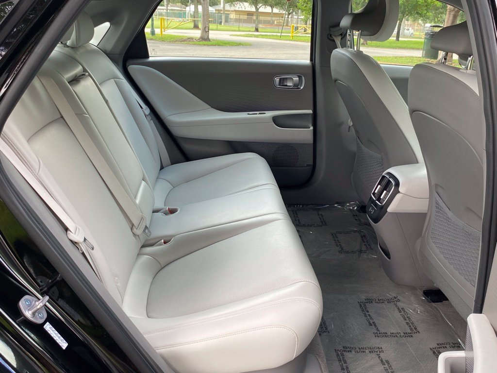 Used 2023 Hyundai Ioniq 6 Limited RWD image 22