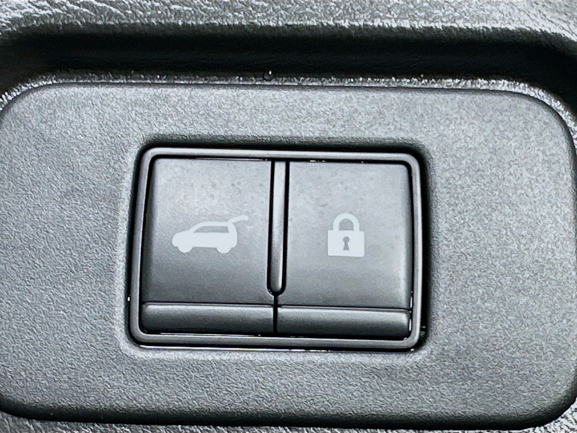 Used 2023 Nissan Rogue SV w/ SV Premium Package image 30