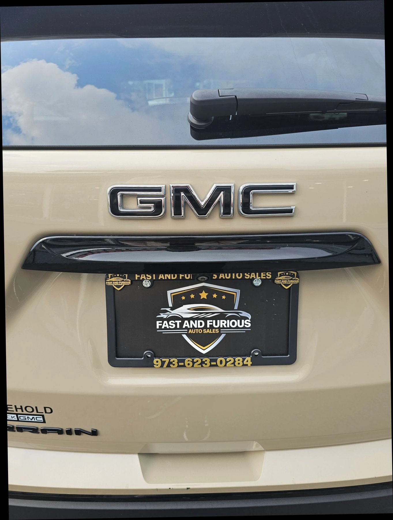Used 2023 GMC Terrain SLT w/ Elevation Edition FWD image 33