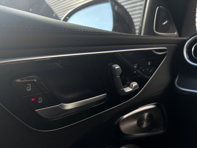 Used 2024 Mercedes-Benz C 300 Sedan image 22
