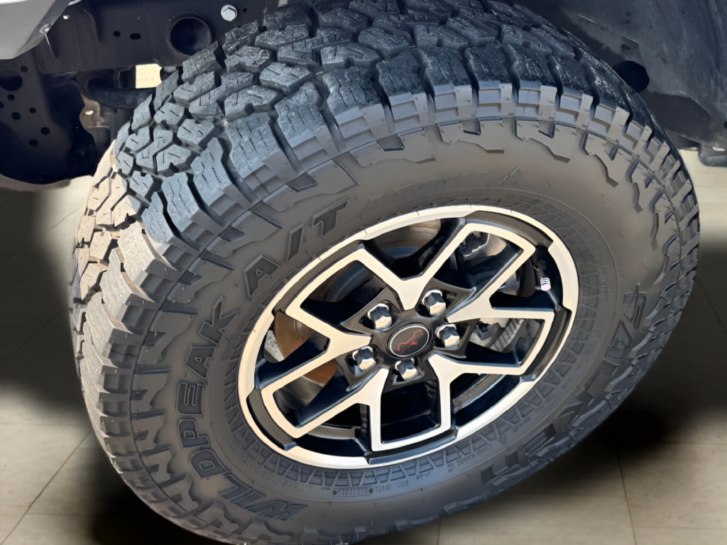 Used 2024 Jeep Gladiator Rubicon AWD/4WD image 42