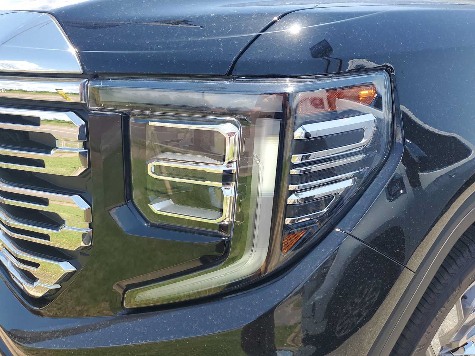 New 2026 GMC Sierra 1500 Denali w/ Denali Reserve Package AWD/4WD image 15