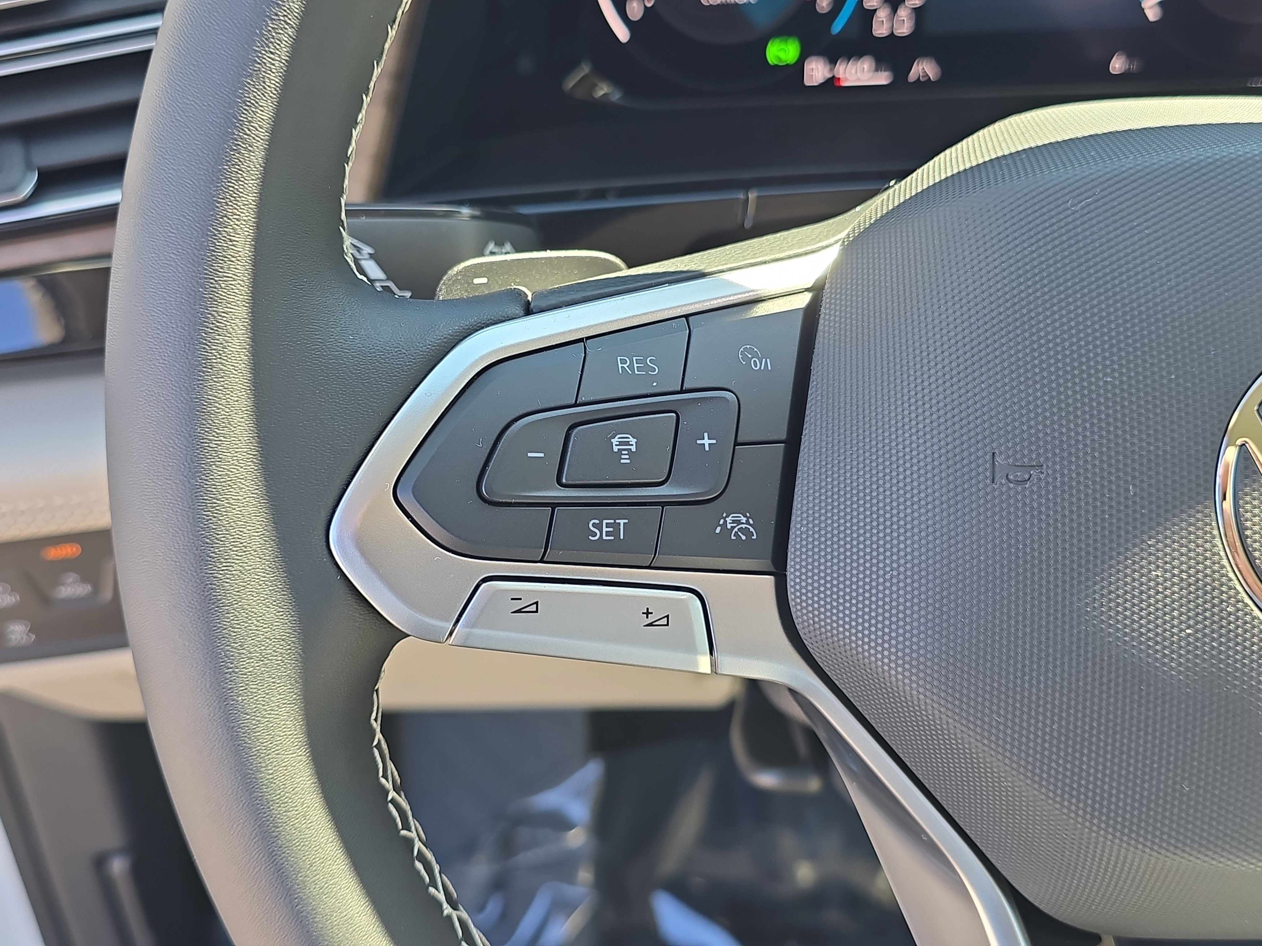 New 2026 Volkswagen Atlas SE image 31