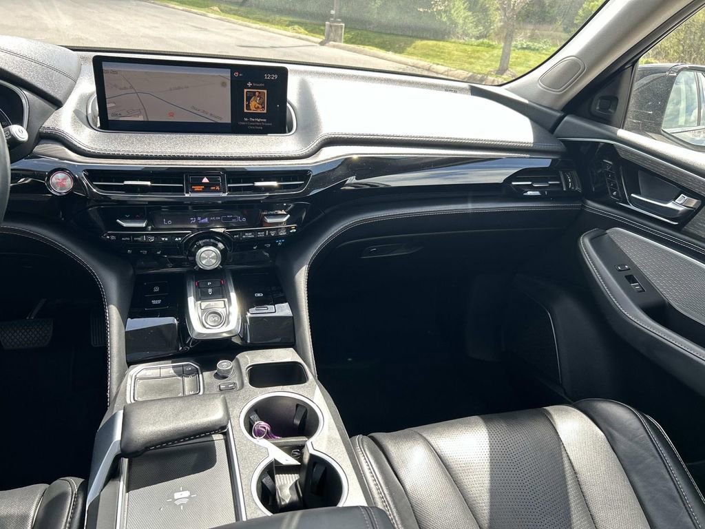 Used 2023 Acura MDX SH-AWD w/ Advance Package image 18