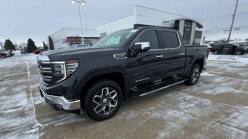 Used 2022 GMC Sierra 1500 SLT w/ SLT Premium Plus Package image 4