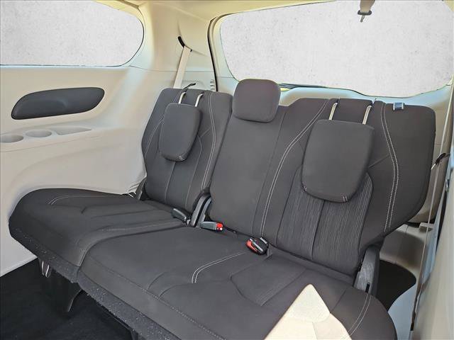 Used 2024 Chrysler Voyager LX FWD image 19