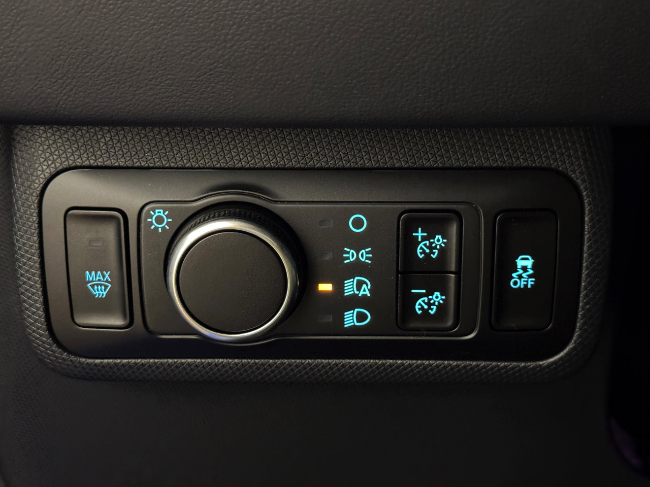 Used 2025 Ford Mustang Mach-E Premium image 12