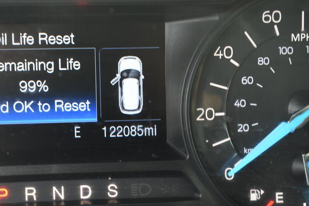 Used 2017 Ford Explorer XLT image 32