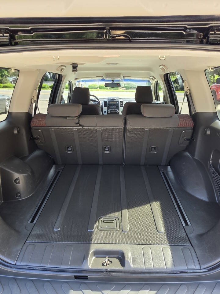 Used 2010 Nissan Xterra Off-Road w/ Protection Pkg B AWD/4WD image 11