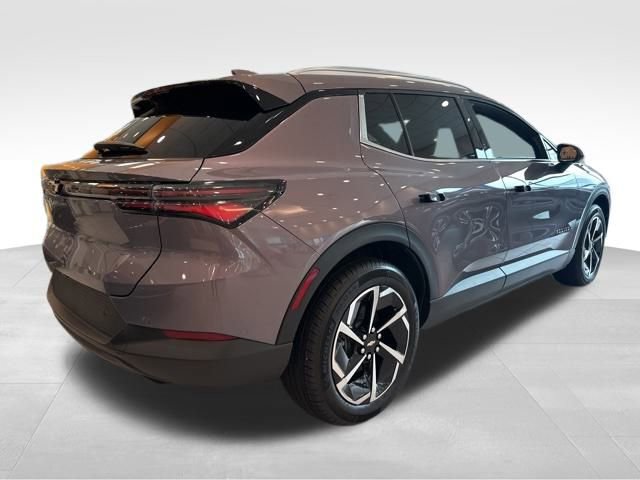 New 2026 Chevrolet Equinox EV LT image 4